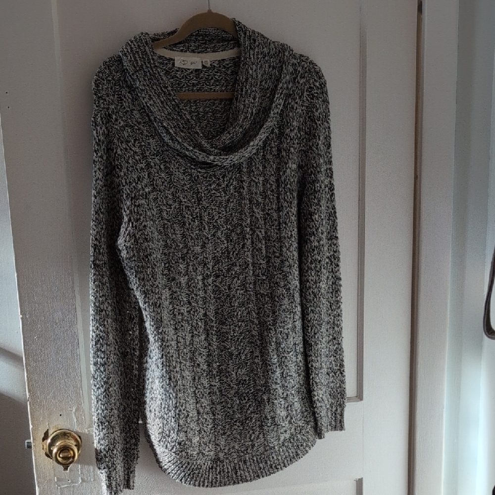 RD Style Gray Cowl Neck Sweater with Textured Knit